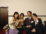 写真・学生達と先生